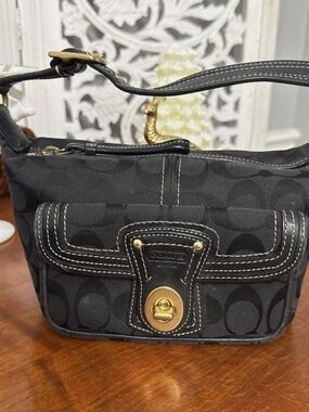 Vintage COACH 40224 Legacy Signature Top Handle Handbag in Black
